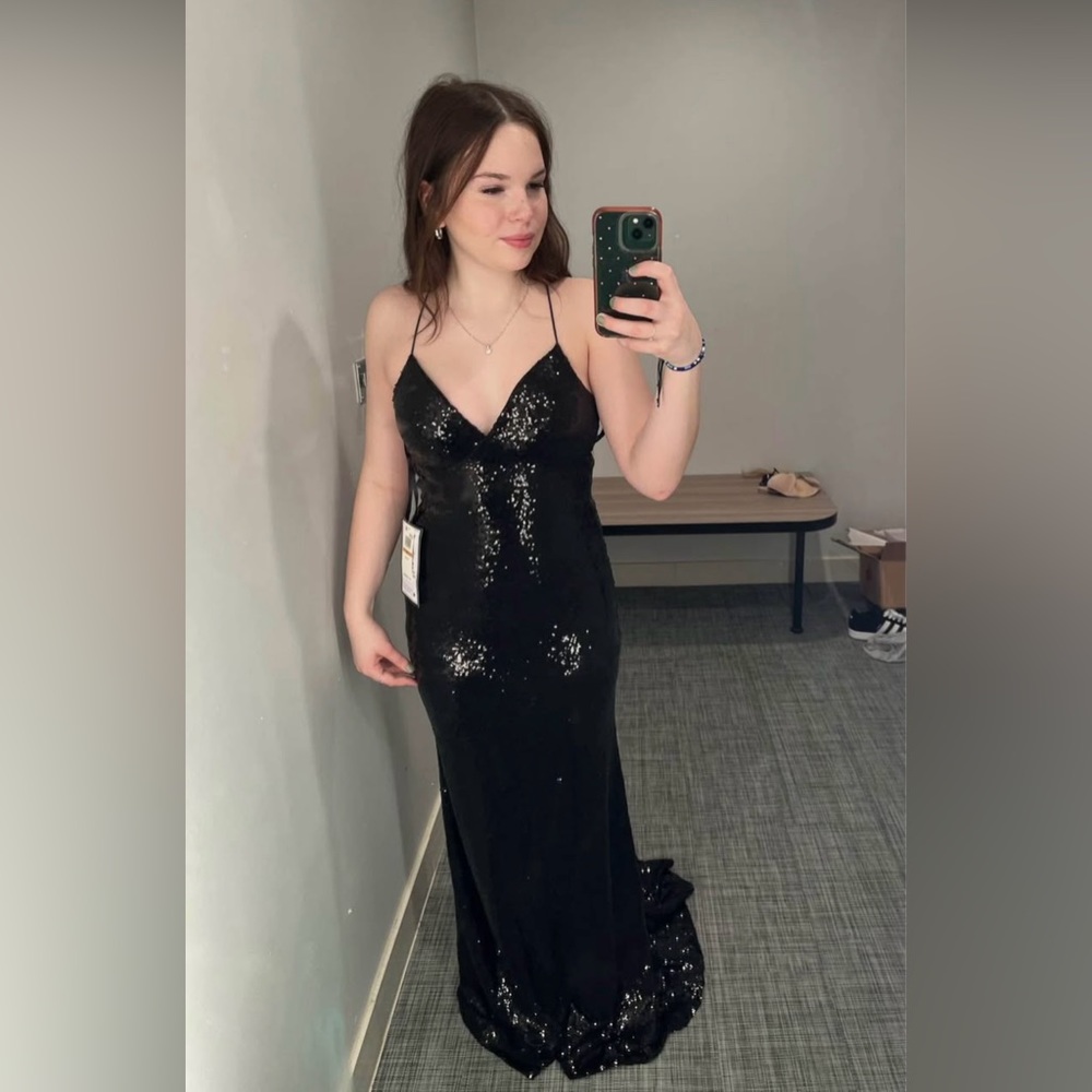 Prom Dress - Picture 2 of 3